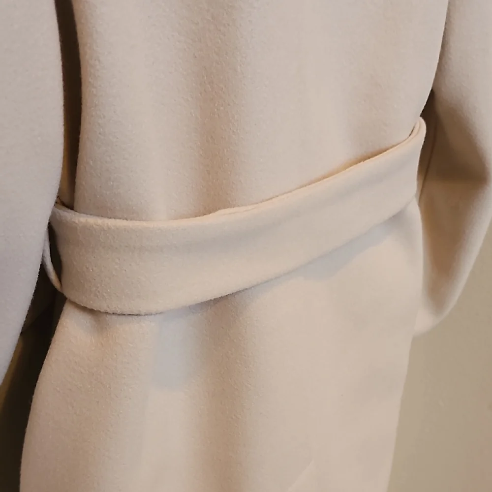 Mango Cream Jacket - Picture 4 of 16